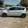 Nissan Note 1.6 Petrol 2011 Nyeusi - 4