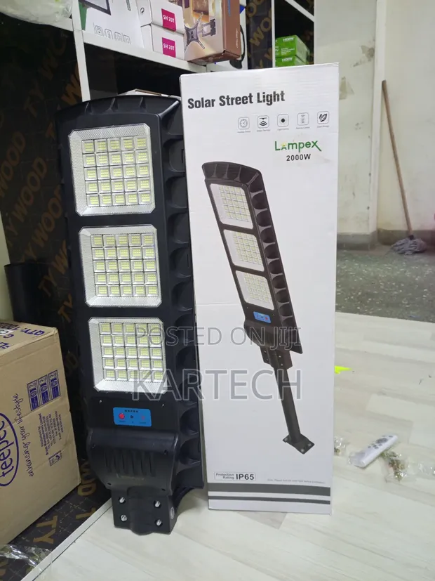 2000W Lampex High-Brightness Solar LED Street Lamp - 1