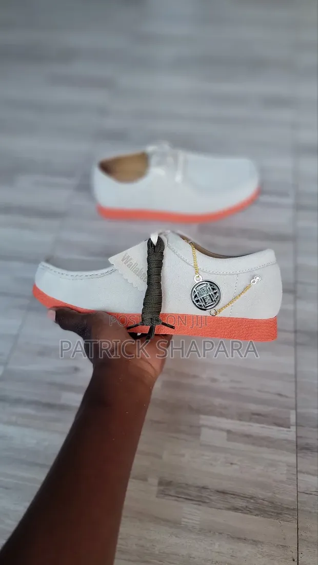 Viatu vya Clarks Wallabee - Ngozi Halisi - 1