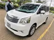 Toyota Noah 2.0 158hp FWD (7 Seater) 2012 White - 4