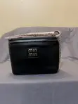 Mini Nyeusi Sling/Crossbody Bag yenye Chain Strap - 3