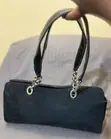 Mfuko wa Mabega wa Suede Nyeusi wa Kifahari - Pagoda Midland - 2