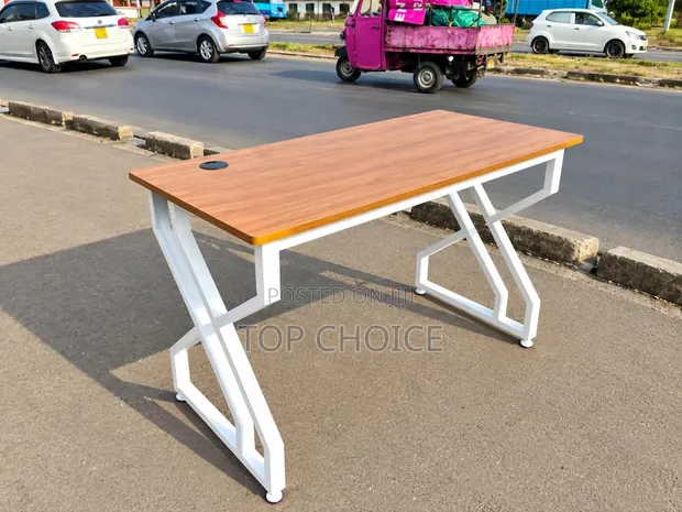 Modern Metallic Stand Office Desk - 1