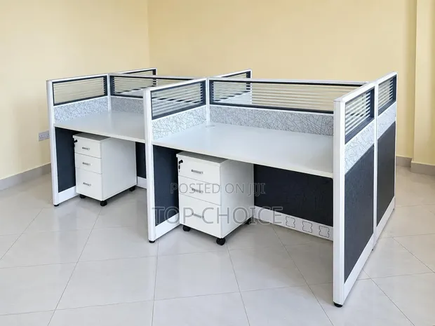 4-Way Workstations - White & Black Theme - 1