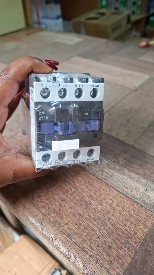 Kontakta Mpya 40A 24Vdc 3-Pole - 1