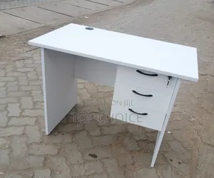 Boss Office Products Dawati la Ofisi bila Droo - 3ft