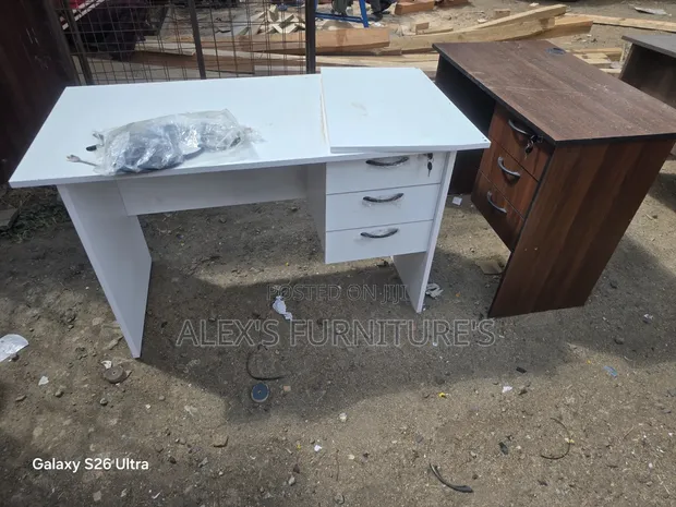 Boss Office Products Modern Desk - 1