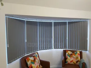 Vertical Blinds kwa Madirisha ya Ofisi