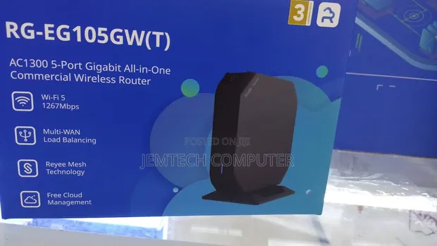 Reyee RG-EG105GW(T) Wi-Fi 5 Business Router - 1
