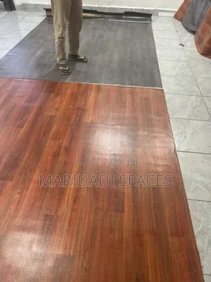 100% Waterproof SPC Flooring Tiles