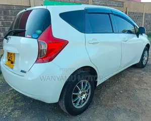 Nissan Note 2013 Nyeupe