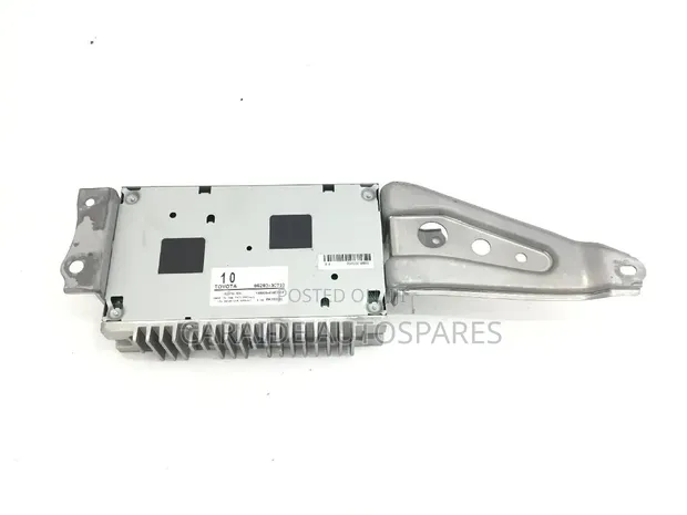 Toyota Crown Radio Booster (2015-2018 Models) - 1