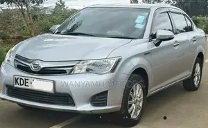 Toyota Axio 2014 Hybrid Silver