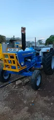 Tractor ya Ford 6600 - 3