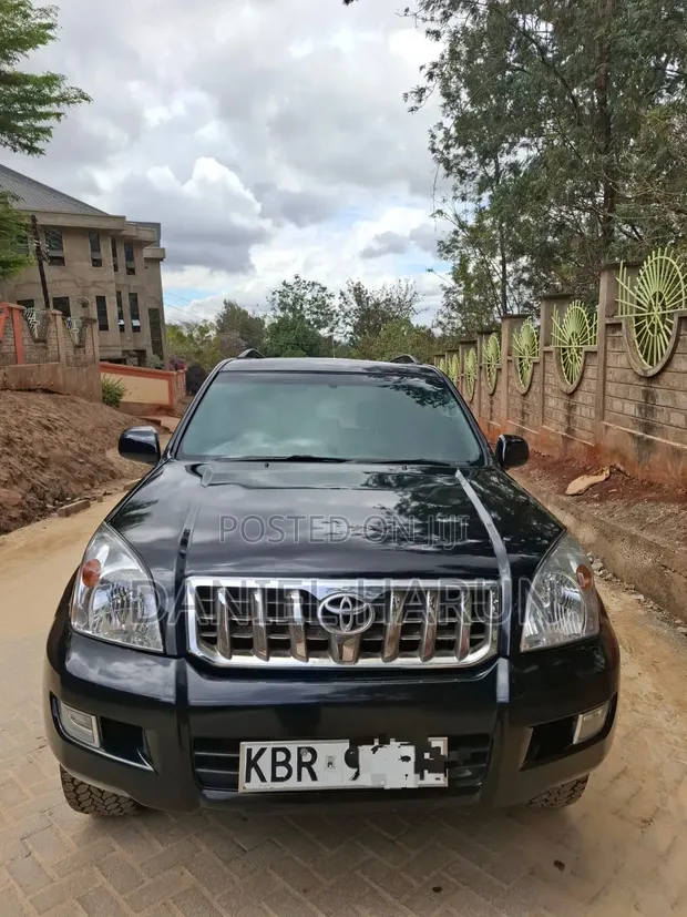 Toyota Land Cruiser Prado 2005 Nyeusi - 1