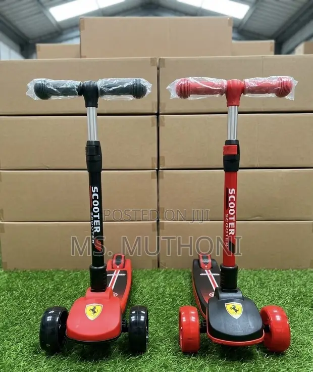 Ferrari-Style Kids 3-Wheel Scooter - 1
