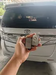 Toyota Velfire 5-Button Car Key - 2