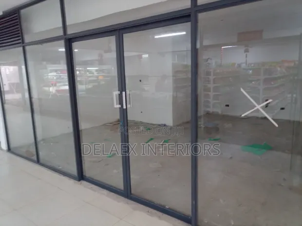 Aluminium Office Walls & Glass Partitions - 1
