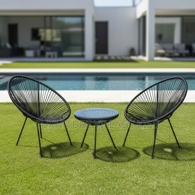 2-Seater Round Outdoor Chair - 1