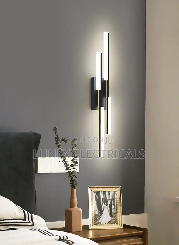 Bracket Wall Lamp for Hotel & Home Decor - 1