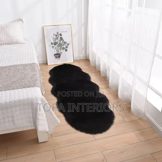 Fluffy Bedside and Dashboard Rugs - Black - 1
