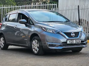 Nissan Note e-Power 2017 Kijivu