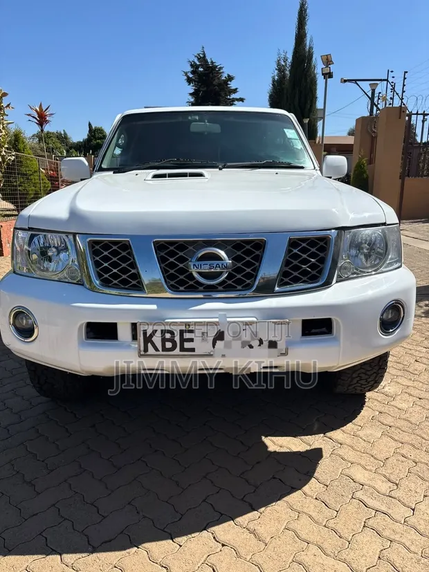 Nissan Patrol 3.0 TD GL 2008 Nyeupe - 1