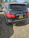 Mercedes-Benz B-Class B180 2014 Nyeusi - 4