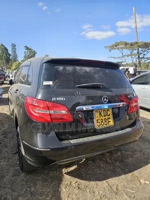 Mercedes-Benz B-Class B180 2014 Nyeusi