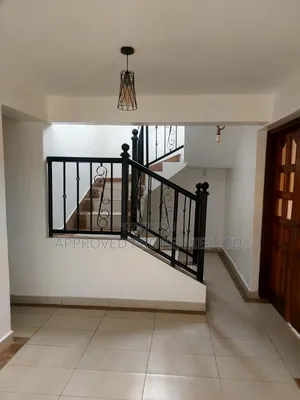 Maisonette ya Vyumba 5 vya Kulala kwa Uuzaji Kitengela