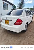 Nissan Tiida 1.5L 16V 2011 White - 5