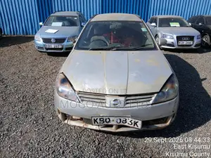 Nissan Wingroad 2004 Nyeupe