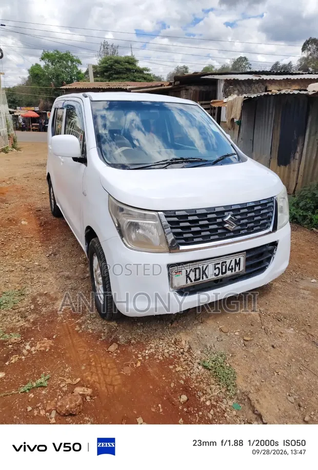Suzuki Wagon R 660 Petrol FWD 2014 - 1