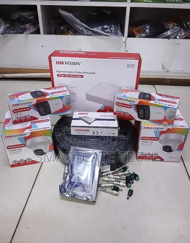 Hikvision 4 Channel CCTV Kit na Color Night Vision & Audio - 1