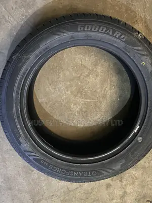 Goodyear 225/55R18 Tairi