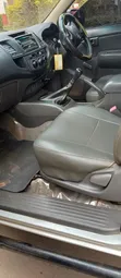 Toyota Hilux 2013 Silver - 3