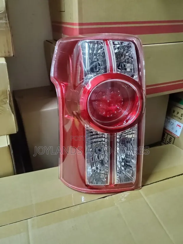 Toyota Raum 2005 Tail Lamp - 1