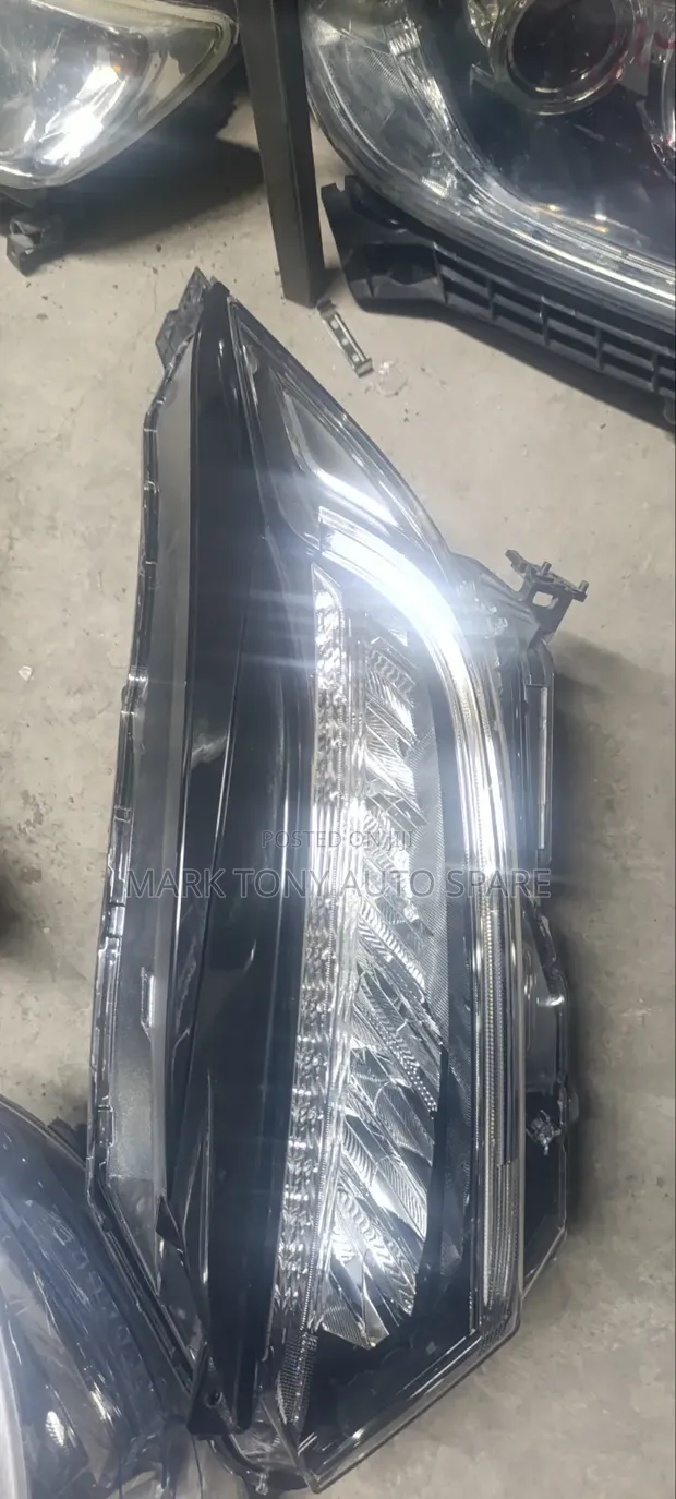 Honda Vezel Headlight 2020 Ex Japan - 1