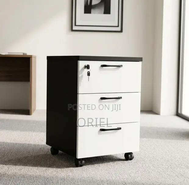 Kabati la Ofisi la 3-Drawer Pedestal - 1