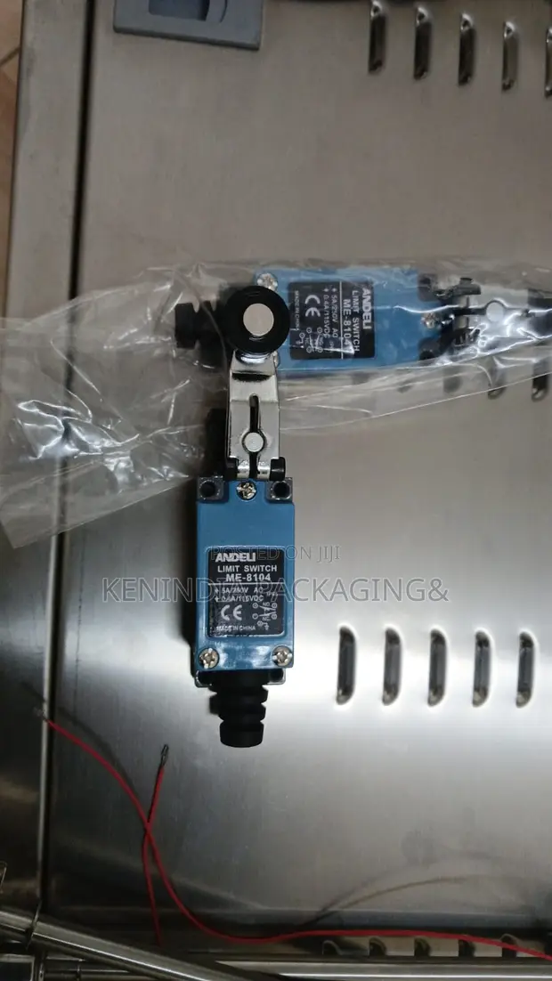 ACE ME-8104 Limit Switch - Brand New - 1