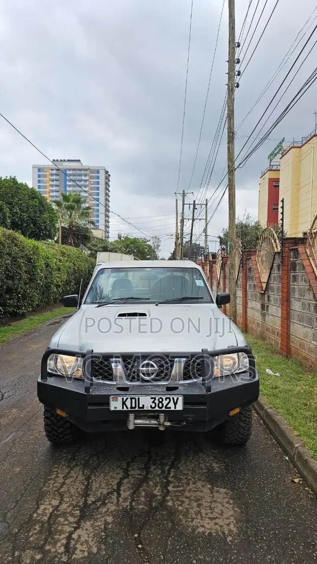 Nissan Patrol 2016 Silver - 1