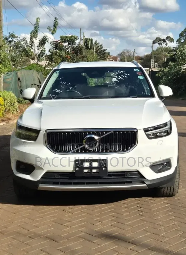 Volvo XC40 T5 Petrol AWD 2020 - 1
