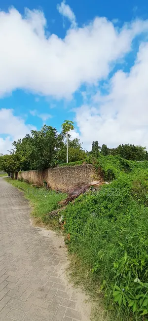 Prime 1 Acre Commercial Land for Sale, Links Road Nyali