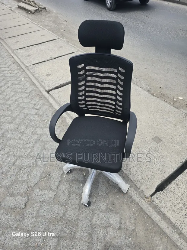 Brand New Heavy Duty Commercial Office Chair with Headrest - 1