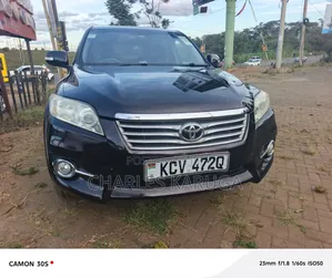 Toyota Vanguard 2012 Nyeusi