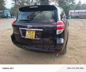 Toyota Vanguard 2012 Black