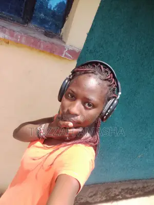 Huduma za Kutunza Watoto na Babysitting