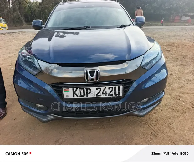 Honda Vezel Hybrid 2017 Blue - 1