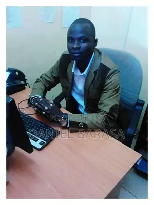 CV Meneja Fedha & Mwakilishi wa Dawati la Mbele