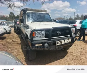Toyota Land Cruiser Double Cab 2014